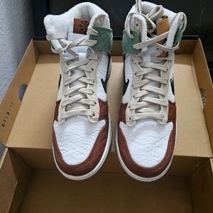 Nike Dunk High Toasty "Next Nature Summit White"